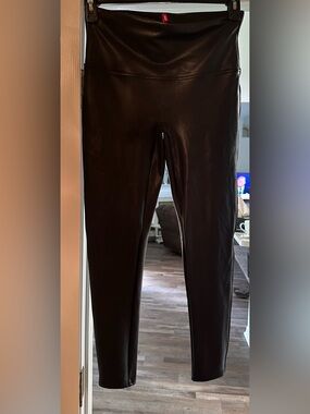 SPANX Black shinny-leggings LIKE NEW XL SPANX